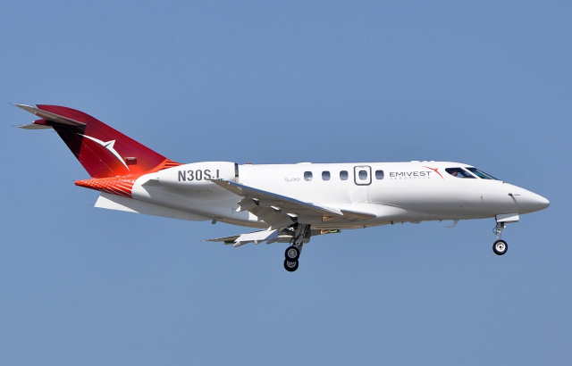 jet charter SJ30-2