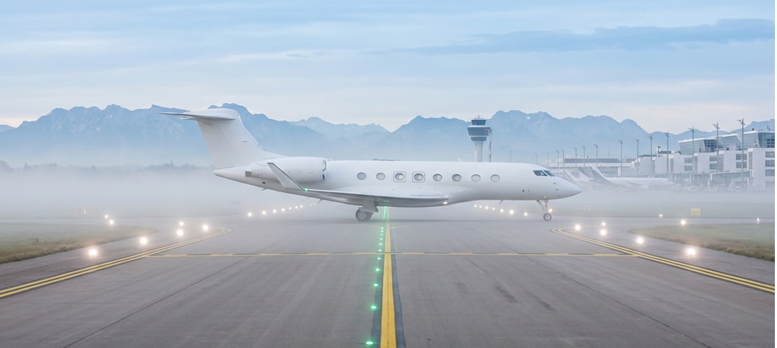 private jet taxiing Munich Airport